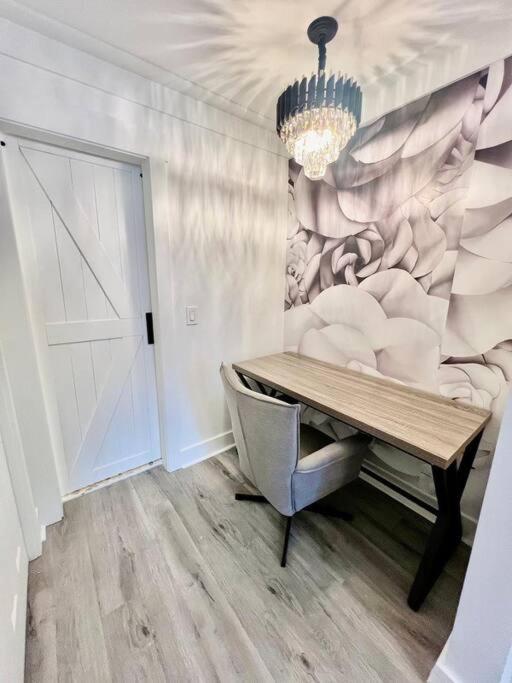 Luxury City Loft In Gainesville B Экстерьер фото