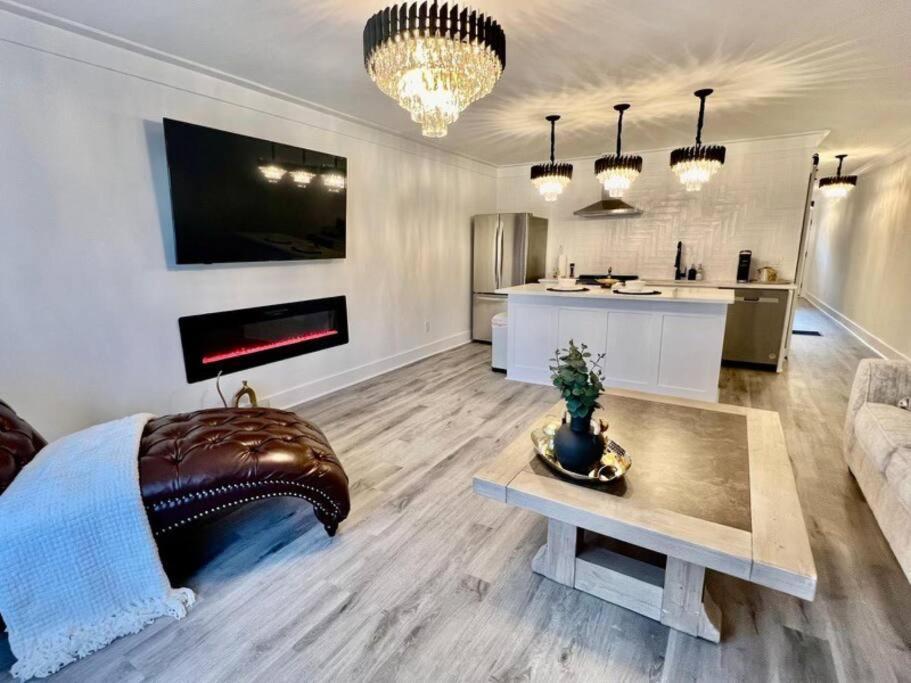 Luxury City Loft In Gainesville B Экстерьер фото