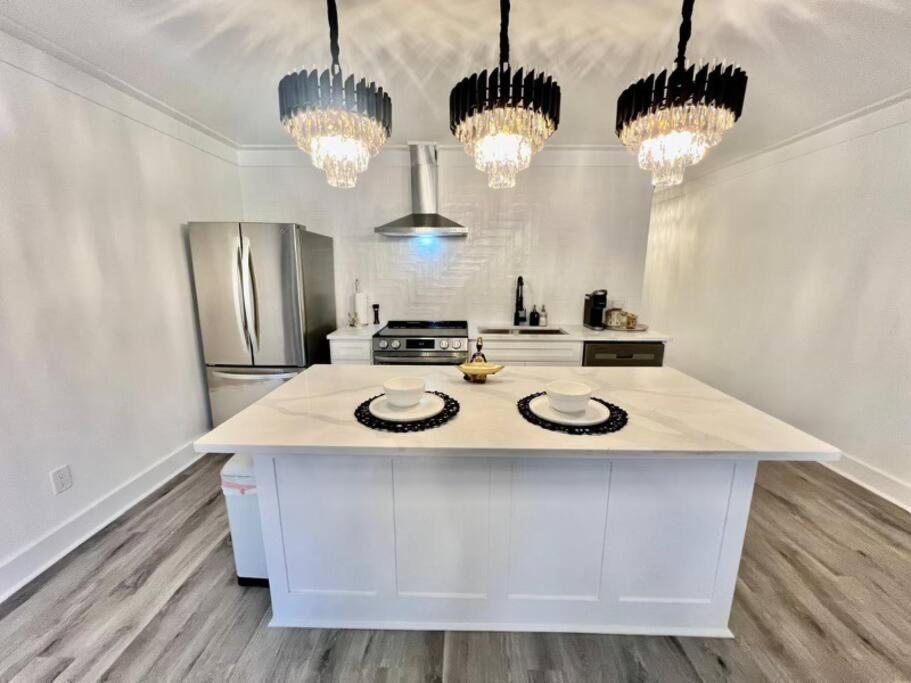 Luxury City Loft In Gainesville B Экстерьер фото